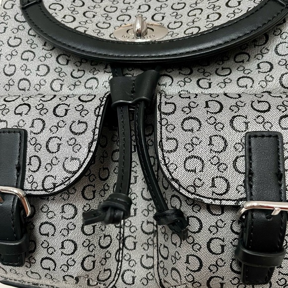 GUESS Black and Grey Faux Leather Signature Logo Casual Drawstring Backpack Bag - Picture 5 of 13